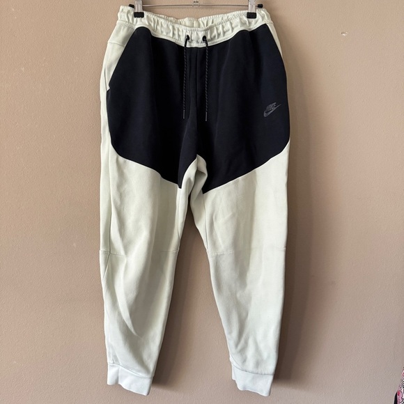 Nike Sportswear Tech Fleece Jogger Pants Lime Ice Black Size L - Picture 5 of 12